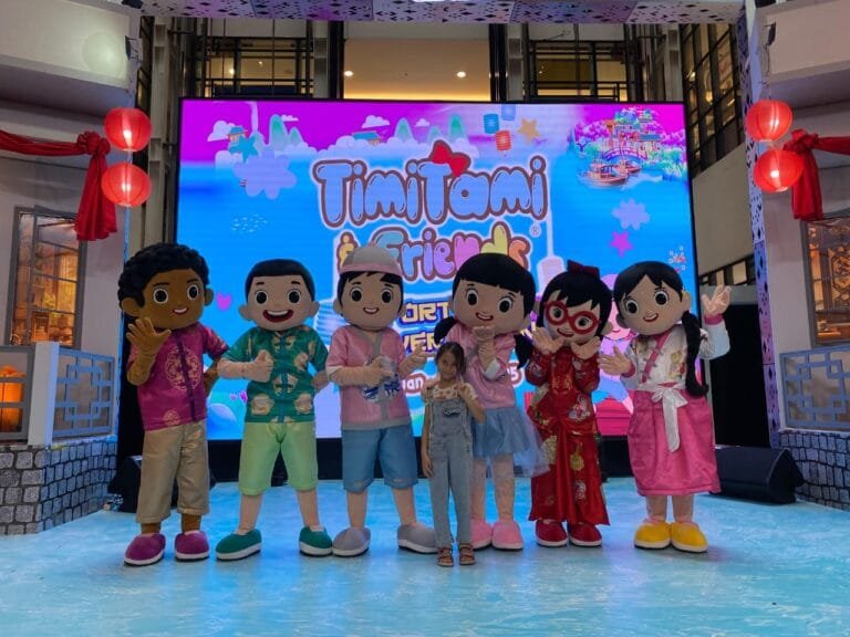 Dalam rangka merayakan Tahun Baru Imlek atau Tahun Baru China 2025, Tangcity Mall di Jalan Jendral Sudirman Kota Tangerang, Banten menghadirkan aneka hiburan.