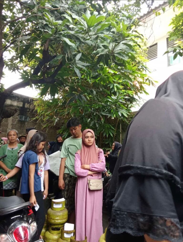 Kota Tangerang, asaterkini.id - Melihat kondisi sosial yang beberapa hari ini resah karena kesulitan mendapatkan gas elpiji 3 Kg (gas melon), Ketua DPRD Kota Tangerang, Rusdi Alam akhirnya bersuara.