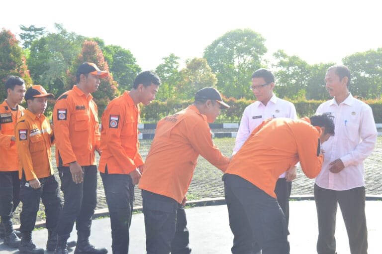Penjabat Sekretaris Daerah (Pj Sekda) Provinsi Banten, Nana Supiana mengimbau kepada petugas BPBD Provinsi Banten untuk tetap melakukan kesiapsiagaan terhadap bencana banjir di daerah tersebut