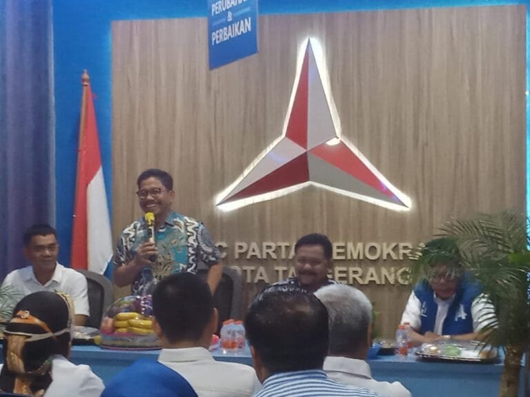 Wali Kota Tangerang Terpilih, Sachrudin saat bersilaturahmi ke DPC Demokrat Kota Tangerang (CS)