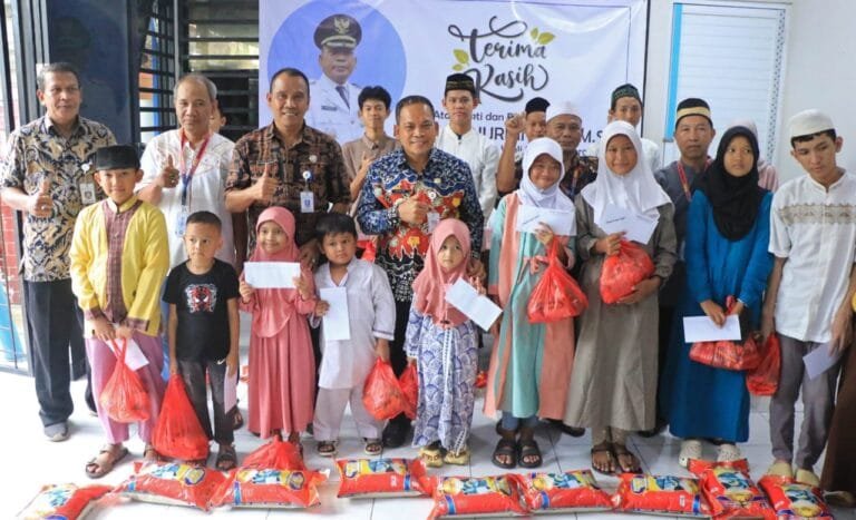 Malam Nisfu Syaban, Pj Wali Kota Tangerang Berikan Santunan pada Anak Yatim/Piatu