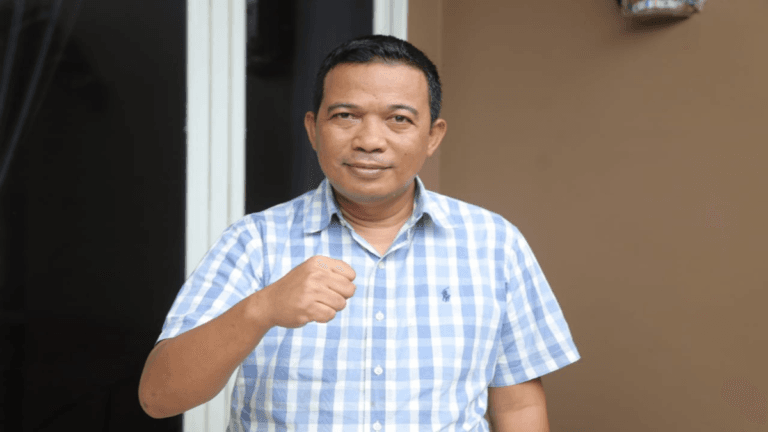 Kota Tangerang, asaterkini.id- Memasuki usianya yang ke 32 tahun pada 28 Februari 2025, diharapkan Kota Tangerang mampu menyelesaikan segala persoalan yang masih terjadi.