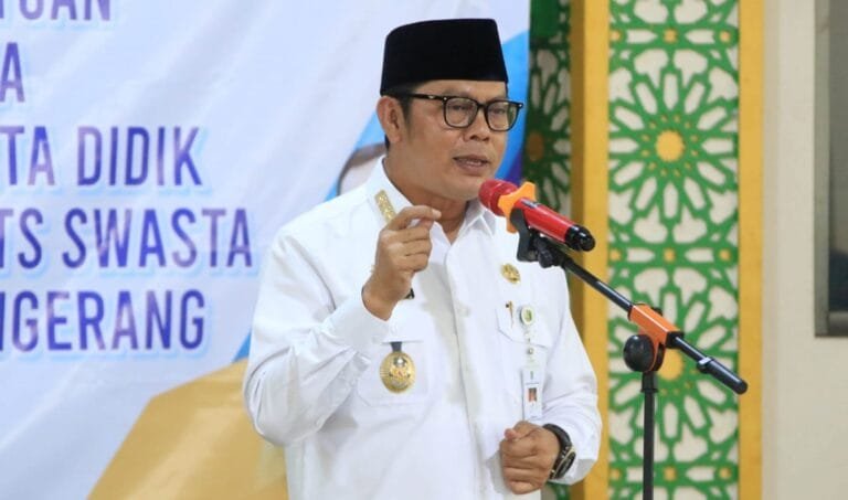 Pemerintah Kota Tangerang terus berkomitmen mendukung dunia pendidikan melalui program Gampang Sembako, Gampang Kerja, Gampang Sekolah (3G).