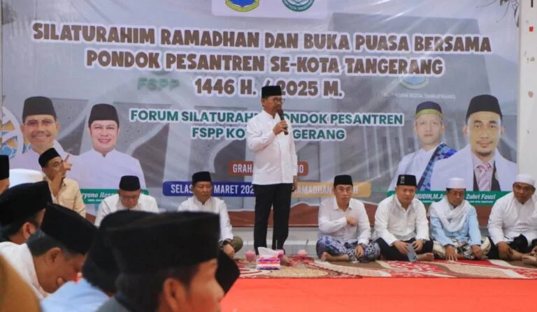 Wali Kota Tangerang, H. Sachrudin, mengajak seluruh masyarakat Kota Tangerang untuk menjadikan momentum Nuzulul Quran sebagai sarana meningkatkan pemahaman dan pengamalan nilai-nilai Al-Quran dalam kehidupan sehari-hari.