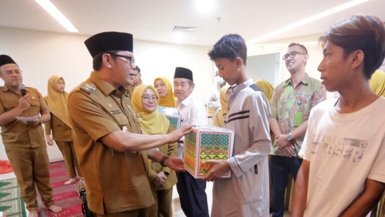 Peringatan TBC Sedunia, Pemkot Tangerang Berikan Bantuan PMT