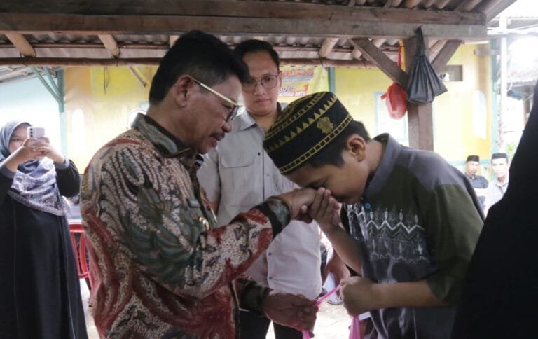 Kota Tangerang, asaterkini.id Wali Kota Tangerang, Sachrudin meminta kepada jajarannya untuk melakukan pencegahan bencana di daerah rawan banjir.