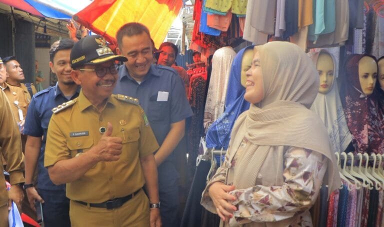 Pasar Anyar Kota Tangerang dalam waktu dekat akan beroperasi kembali. Namun kenyamanan dan keamanannya harus jadi prioritas.