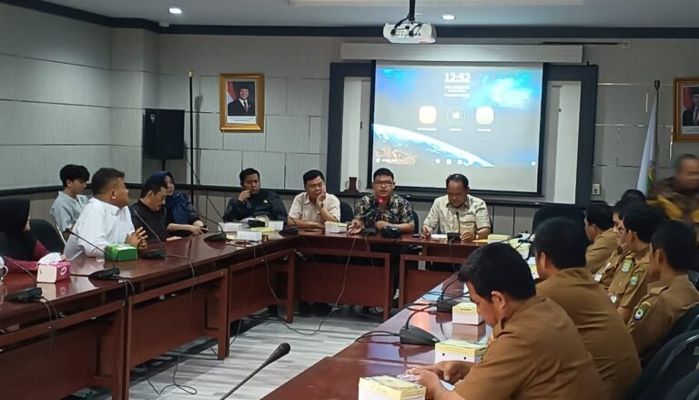 Komisi I DPRD kota Tangerang soroti lemahnya pelayanan kelurahan sumur pacing