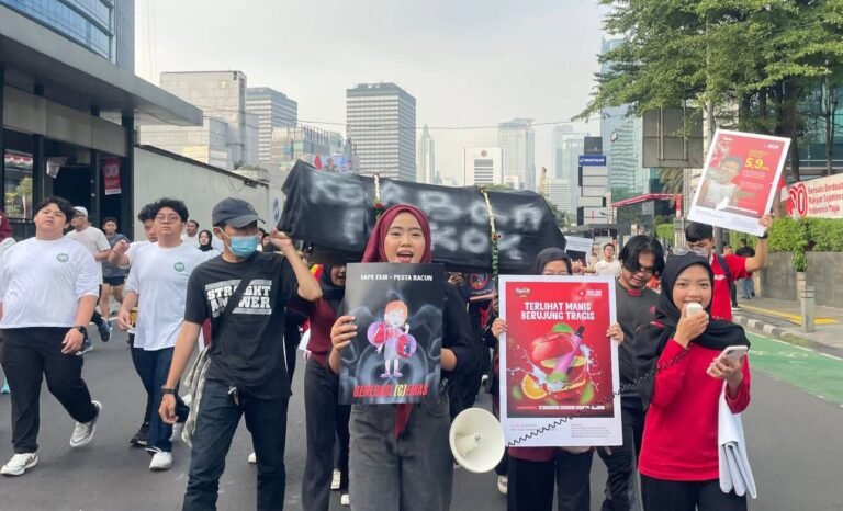 Fkm demo tolak Vape 2025