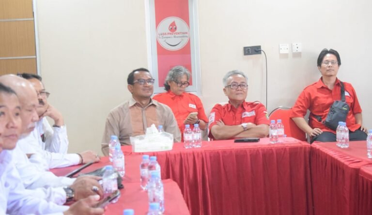 PMI Garut berkunjung ke PMI kota Tangerang untuk belajar pengolahan obat