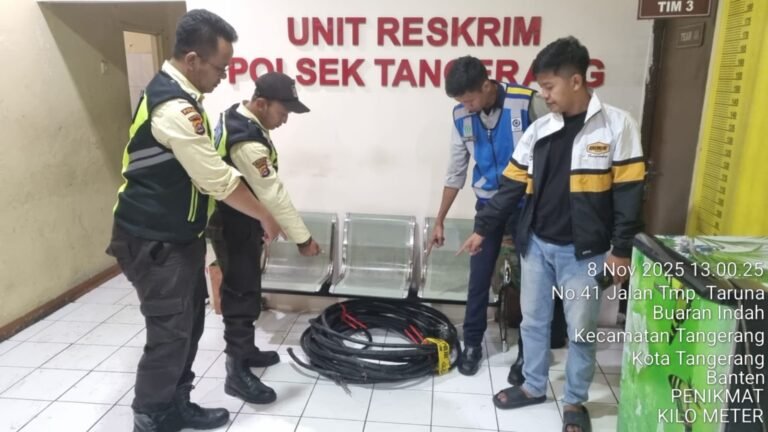 Petugas jasa marga tangkap pencuri kabel