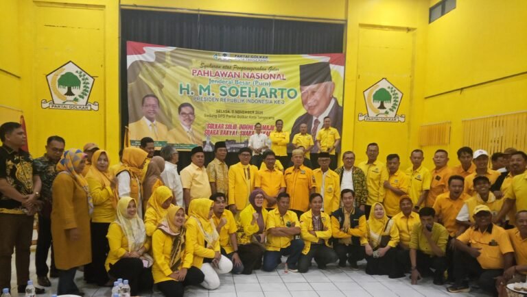 DPD Golkar kota Tangerang syukuran atas penganugerahan presiden kedua Soeharto sebagai pahlawan nasional.