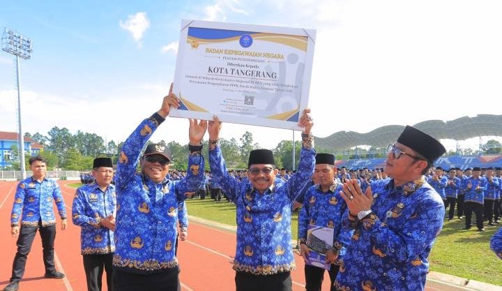 Walikota Tangerang serahkan SK pengangkatan kepada P3K Paruh waktu