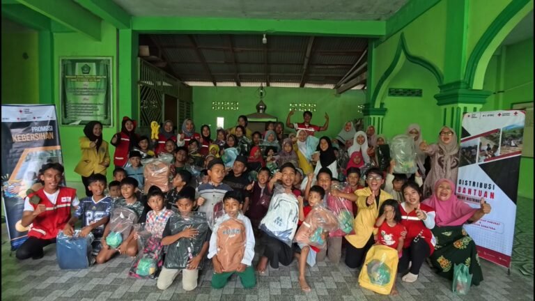 PMI Sumut berikan layanan kesehatan pada warga terdampak banjir di Tapanuli