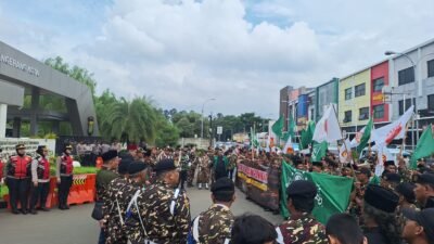 Polres Metro Tangerang Kota digeruduk massa Banser dan ansor
