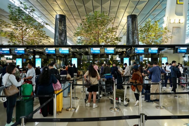 Lebaran idul Fitri jumlah penumpang meningkat