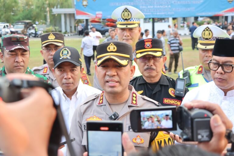 Malam takbir polres metro tangerang kota turunkan ribuan personil.