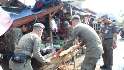 Malam Idul Fitri Pemkot Tangerang gelar operasi pkl