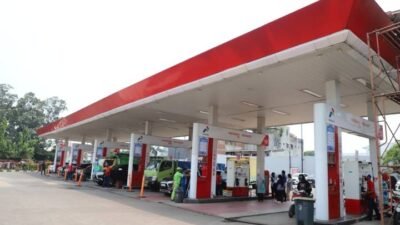 Stok dan harga BBM di kota Tangerang aman dan terkendali.