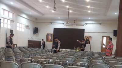 Malam misa kamis putih, tim Jihandak sisir gereja di kota tangerang