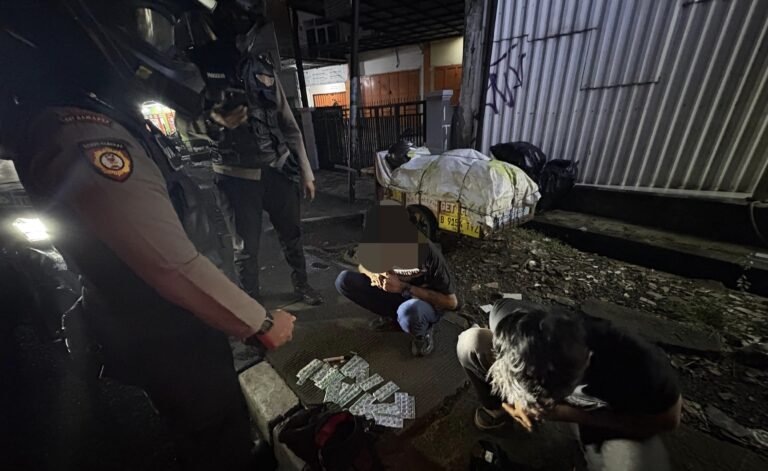 Polres metro Tangerang kota tangkap dua pelaku pengedar obat keras