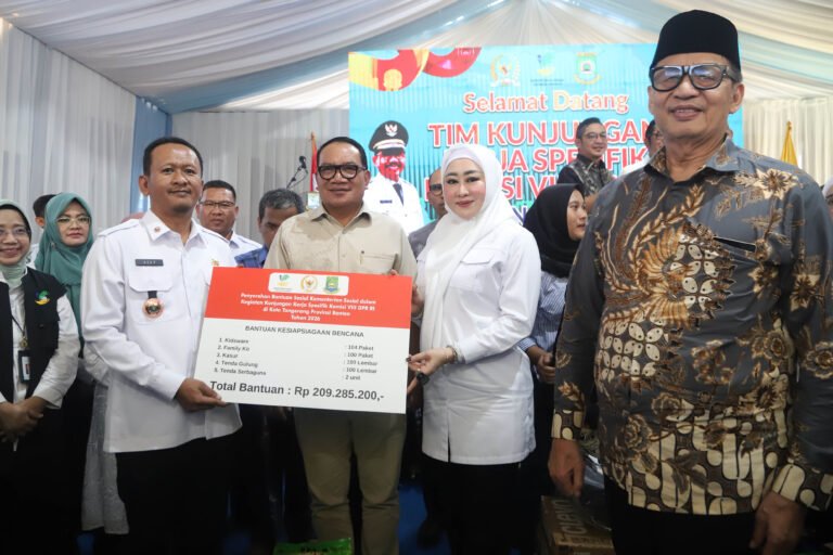 Dinsos kota Tangerang menerima kunjungan DPR ri