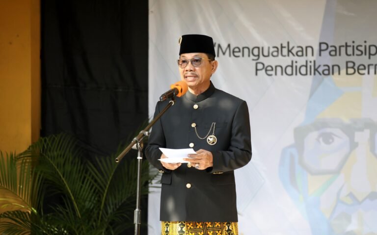 Hardiknas 2026, walikota Tangerang Sachrudin ajak masyarakat peduli pendidikan.