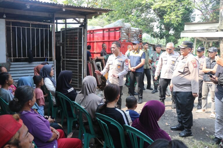 Tingkatkan Kamtibmas Kapolres Metro Tangerang kota datangi pemukiman warga