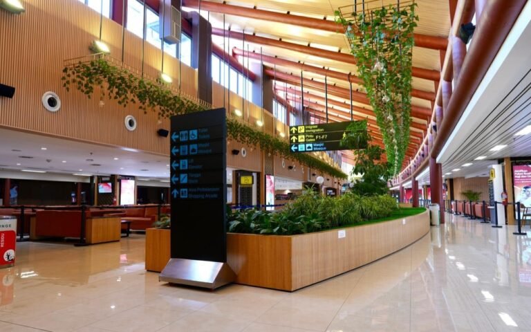 Keberangkatan jemaah umroh di pusatkan di terminal 2F Bandara Soekarno Hatta mulai 1 Juli 2026