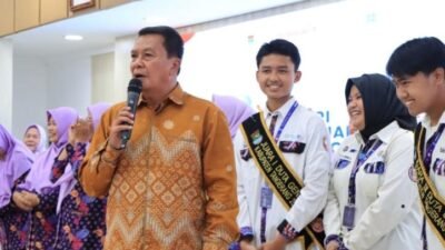 Jelang masuknya ajaran baru sekolah Bupati Tangerang keluarkan surat edaran ayah wajib hadir.