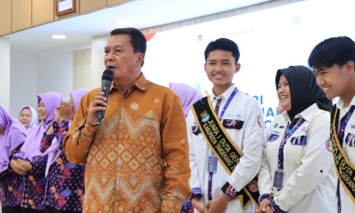 Jelang masuknya ajaran baru sekolah Bupati Tangerang keluarkan surat edaran ayah wajib hadir.