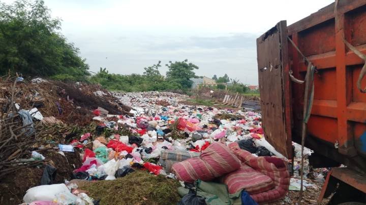 Tempat pembuangan sampah ilegal marak di kota Tangerang