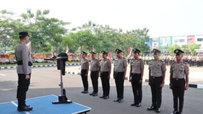 100 personil polres metro Tangerang kota naik pangkat