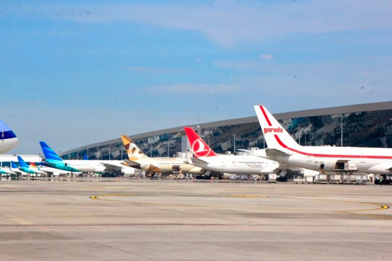 Pesawat besar milik Emirates akan mendarat di bandara Soekarno Hatta mulai 8 Agustus 2026 nanti