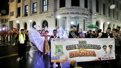 Kontingen kota Tangerang mendapat perhatian dalam. Karnaval budaya di kota tangerang