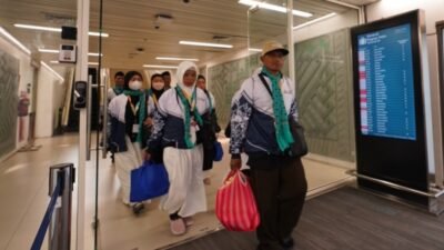 Ribuan jemaah haji diberangkatkan dari terminal 2F Bandara Soetta menuju Arab saudi