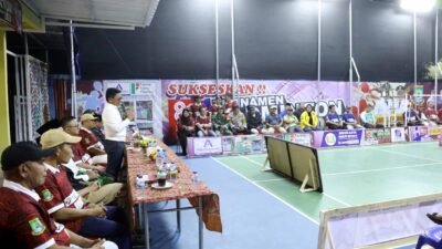 Semarakkan HUT ke 81 kemerdekaan RI, kecamatan Cipondoh gelar turnamen badminton