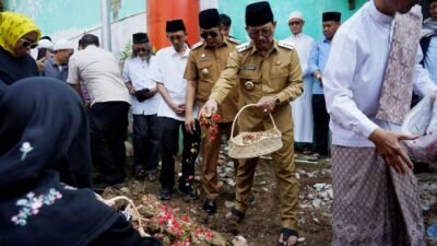 Walikota Tangerang merasa kehilangan. Yang begitu mendalam atas meninggalnya Ketua DPRD kota Tangerang Rusdi Alam.