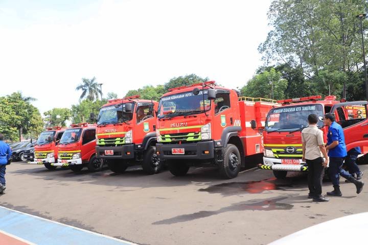 Pemkot Tangerang imbau warga tidak bakar sampah secara terbuka karena dapat memicu kebakaran.