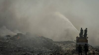 Kebakaran TPA Jatiwaringin terus berlanjut, pemerintah pusat turun membantu masyarakat terdampak
