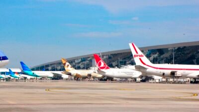 Bandara Soekarno Hatta jadi bandara tersibuk kedua di asia tenggara