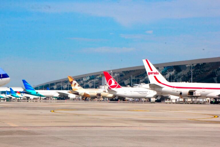Bandara Soekarno Hatta jadi bandara tersibuk kedua di asia tenggara