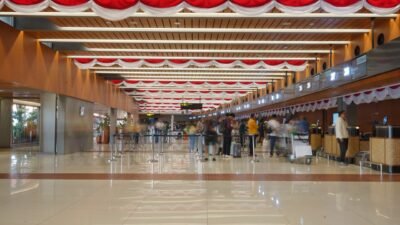 Semarak HUT ke 81 RI Bandara Soekarno hatta hadirkan dekorasi dan ornamen merah putih