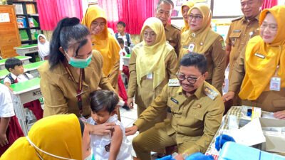 Walikota Tangerang tinjau pelaksanaan CKG di sejumlah SD
