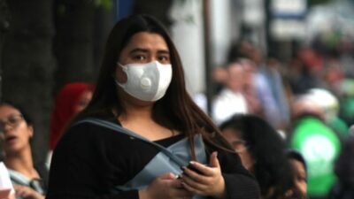 Pemkot Tangerang imbau warga pakai masker untuk menjaga kesehatan dari sebaran abu vulkanik gunung anak krakatau