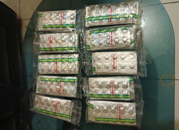 Bawa 1000 butir obat keras, seorang pria ditangkap di tangerang