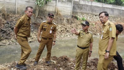 Antisipasi banjir sejak dini, pemkot tangerang normalisasi dan turap sejumlah sungai