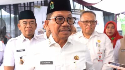 Lindungi siswa-siswi sekolah dari paparan abu vulkanik gunung anak Krakatau PJJ diperpanjang