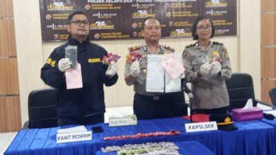 Terlibat peredaran etomidate dua pemuda ditangkap Polsek kelapa dua