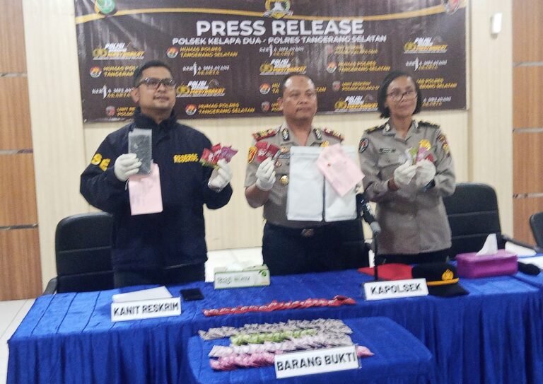Terlibat peredaran etomidate dua pemuda ditangkap Polsek kelapa dua